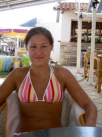 Topless vacation on the beach - Photo 16
