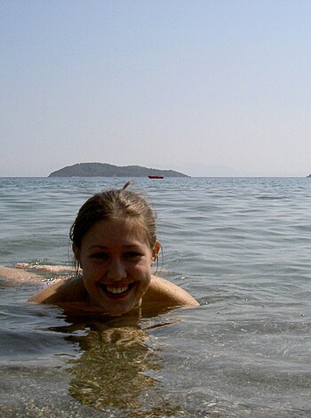 Topless vacation on the beach - Photo 30