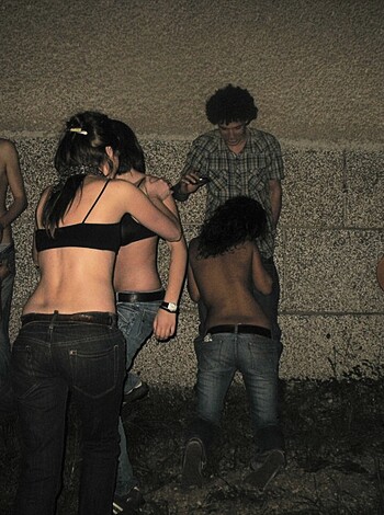 PikoTOP - Outdoor group sucking teengirls - Photo 25