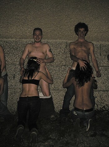 PikoTOP - Outdoor group sucking teengirls - Photo 37
