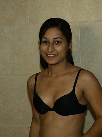 Bathing girlfriend - Photo 69