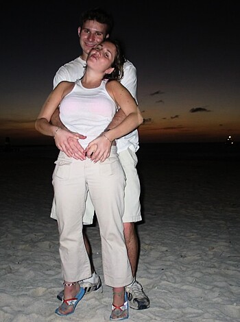 Couple at vacation - Photo 8