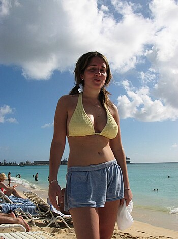 Couple at vacation - Photo 11