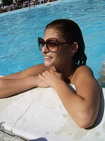 Topless vacation on the beach - Photo 57