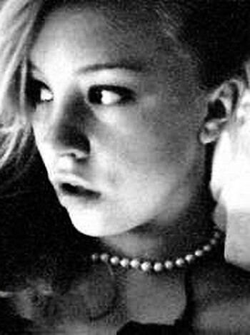 Young blonde selfshots - Photo 5