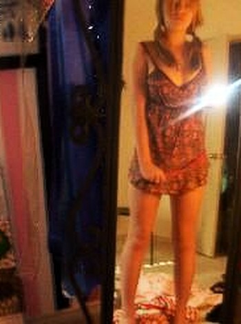 Young blonde selfshots - Photo 3