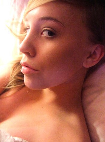 Young blonde selfshots - Photo 7