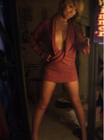 Young blonde selfshots - Photo 52