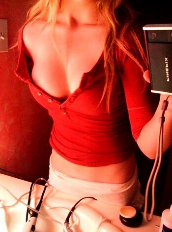 Young blonde selfshots - Photo 53