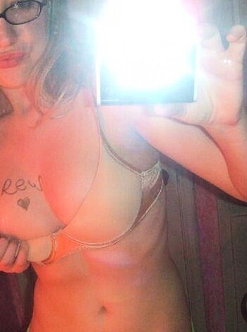 Young blonde selfshots - Photo 97