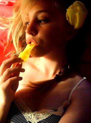 Young blonde selfshots - Photo 119