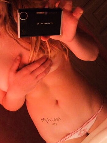 Young blonde selfshots - Photo 124