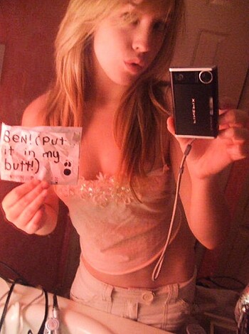 Young blonde selfshots - Photo 146