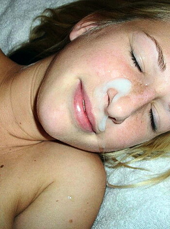 Girls and her facial and blowjob work - Photo 12