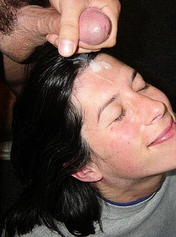 Girls and her facial and blowjob work - Photo 16