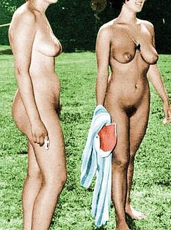Vintage photos with nudist girls - Photo 40