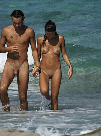 Amateur nudist teen beach pussy - Photo 29