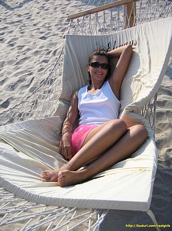 F**k you, b*tch! Get the f**k off my hammock at the goddamn beach!