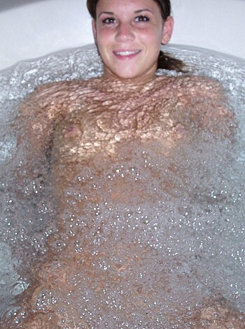 Girls in bath 43 - Photo 57