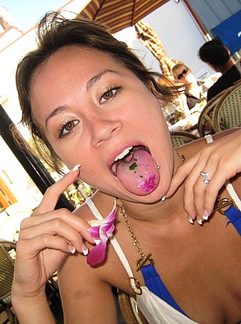 Brunette with pierced nipples on nudist beach - Photo 51
