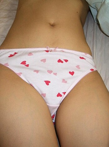 Shaved pussy of young asian girl - Photo 123