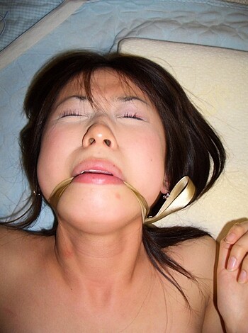 Shaved pussy of young asian girl - Photo 199