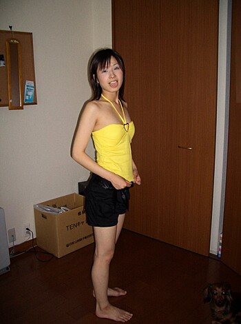 Shaved pussy of young asian girl - Photo 225
