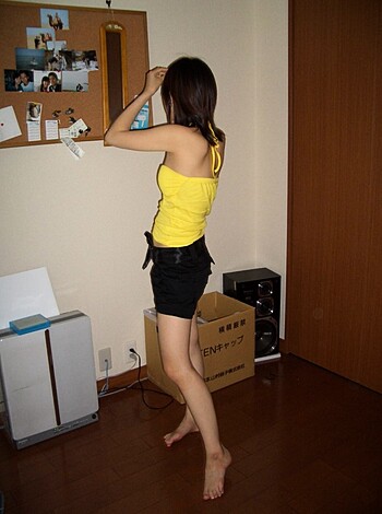 Shaved pussy of young asian girl - Photo 219