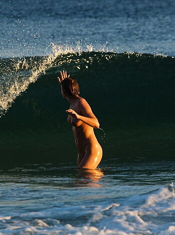 PikoTOP - beauty amateur girl pose on the bech - Photo 81