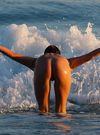 PikoTOP - beauty amateur girl pose on the bech - Photo 87