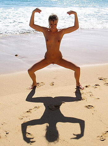 PikoTOP - beauty amateur girl pose on the bech - Photo 90