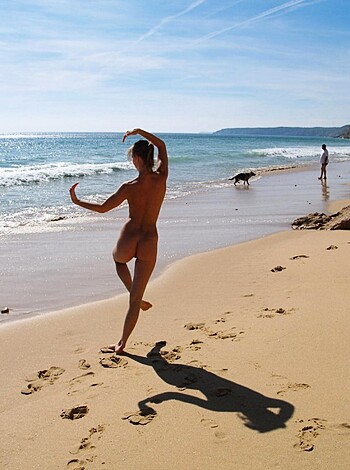 PikoTOP - beauty amateur girl pose on the bech - Photo 94