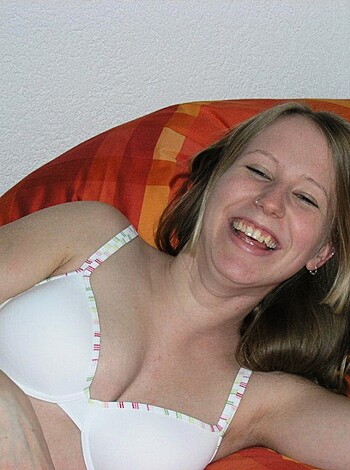 Kelly - Amateur Blonde Teen - Photo 17