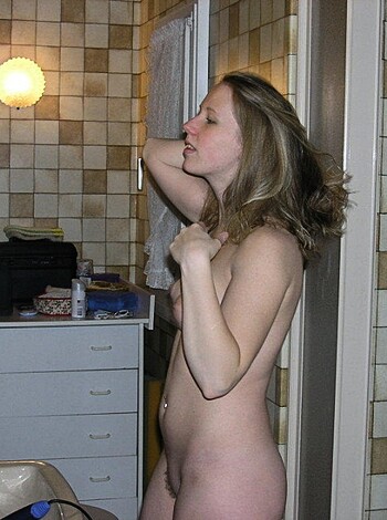 Kelly - Amateur Blonde Teen - Photo 56