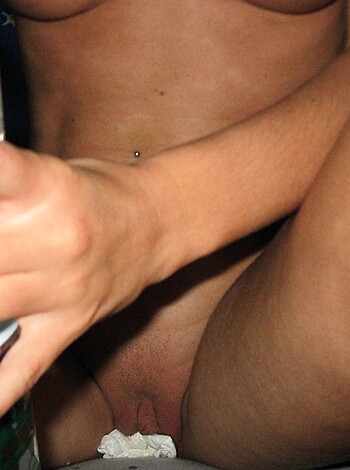 Shaved blonde sucking and masturbating - Photo 21