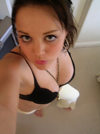 young cock sucking slut - Photo 7