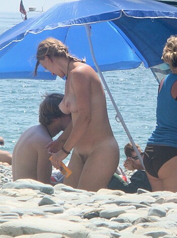 Trio of hot german teens naked on the beach - Photo 7