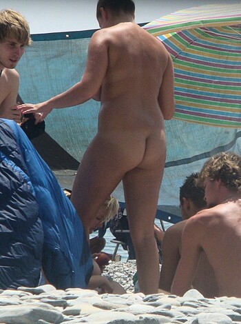 Trio of hot german teens naked on the beach - Photo 26