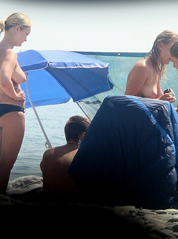 Trio of hot german teens naked on the beach - Photo 37