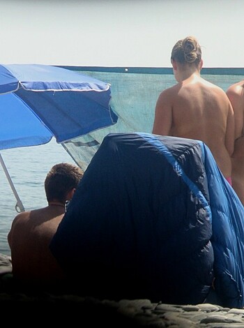 Trio of hot german teens naked on the beach - Photo 38