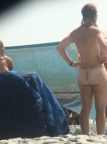 Trio of hot german teens naked on the beach - Photo 65