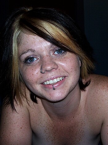 Megagallery - Lesbian Amateur Girls - Photo 11