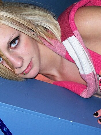 Megagallery - Lesbian Amateur Girls - Photo 77