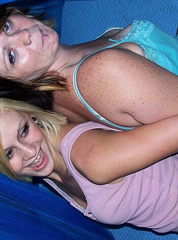 Megagallery - Lesbian Amateur Girls - Photo 206
