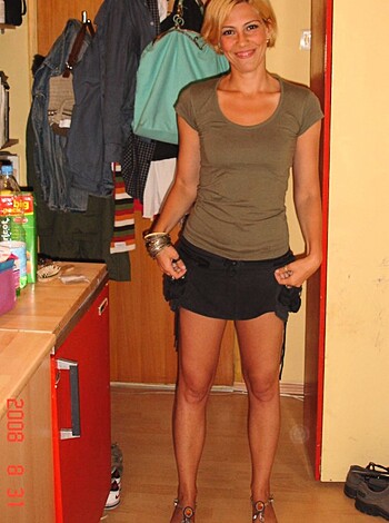 Hot blonde and her hairy pussy - Photo 44