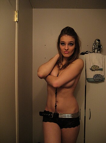 Girlfriend Melissa - Selfshot - Photo 15