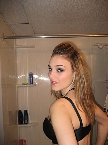 Girlfriend Melissa - Selfshot - Photo 24