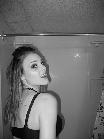 Girlfriend Melissa - Selfshot - Photo 25