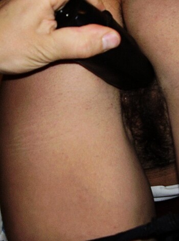 Italian wife loves to be blindfolded and fucked - Photo 7