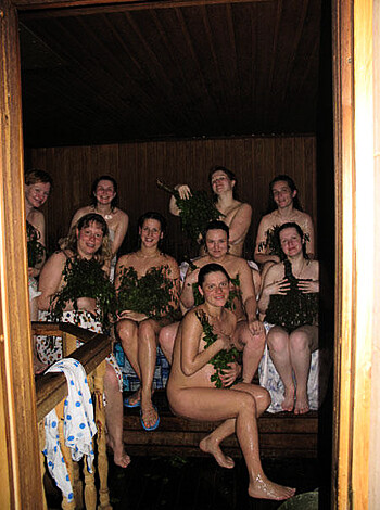 Russian sauna - amateurs mixed galleries - Photo 8